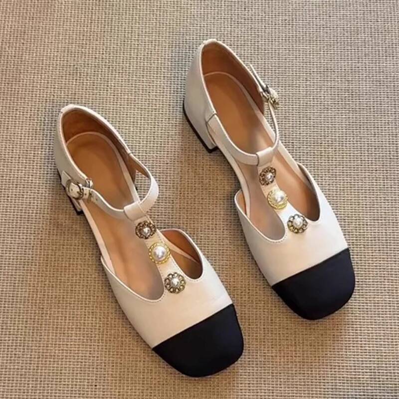 Casual Sandal Leather - Damskie sandały na obcasie z kwadratowym